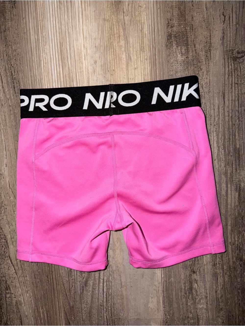 Nike Pro Women’s Dri-Fit Baby Pink Shorts-XS - Picture 2 of 5